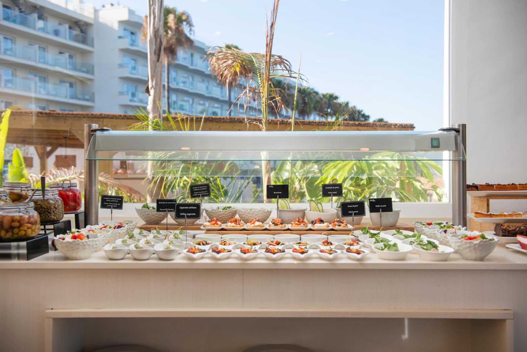 Hotel Atolon & Kaafu Beach Club Cala Bona  Exterior photo