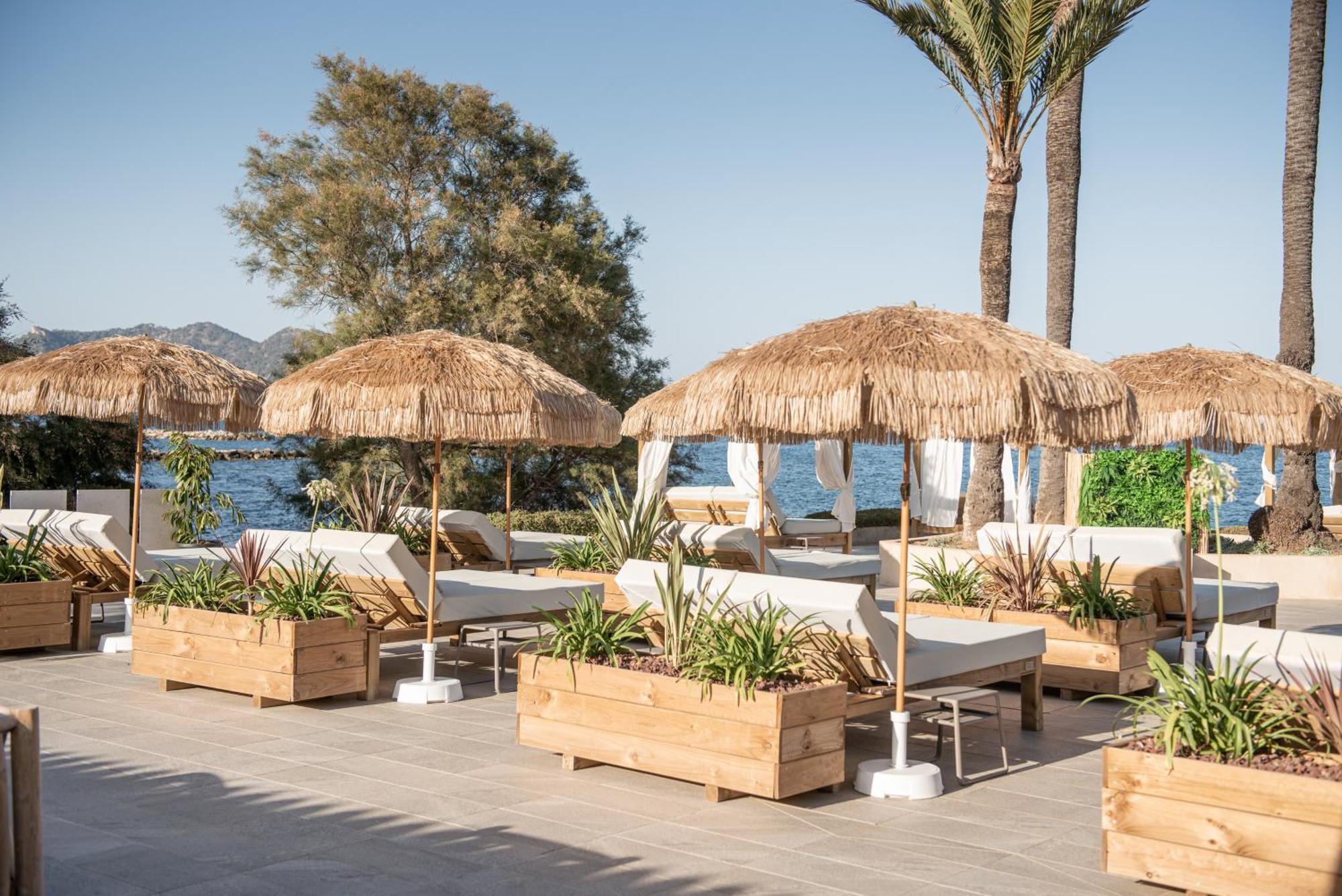 Hotel Atolon & Kaafu Beach Club Cala Bona  Exterior photo