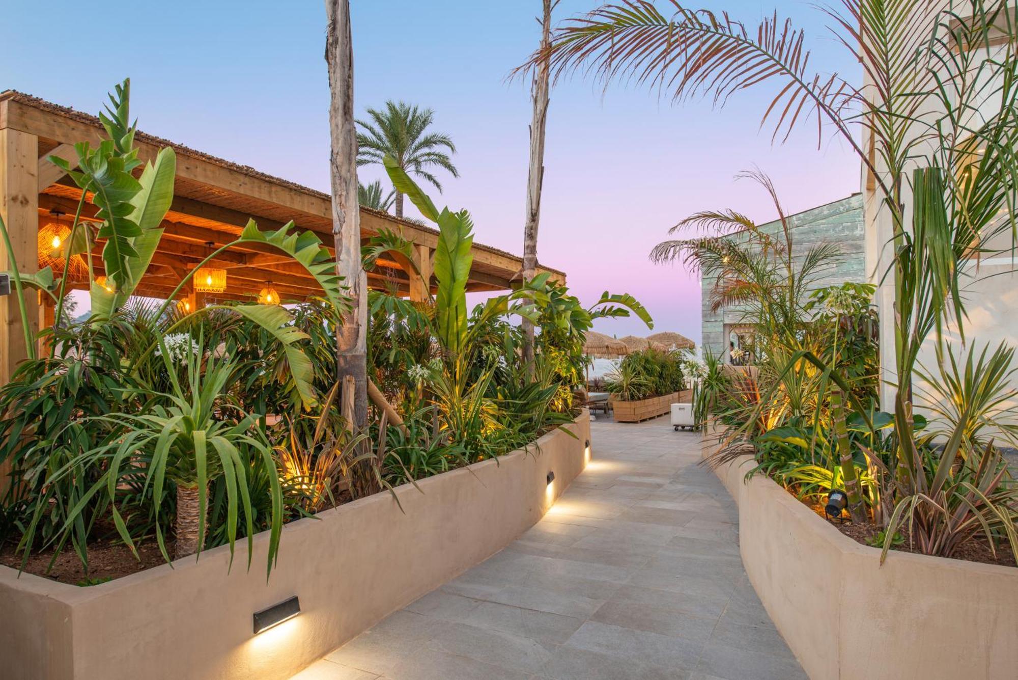 Hotel Atolon & Kaafu Beach Club Cala Bona  Exterior photo